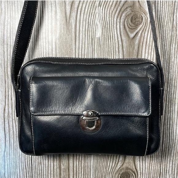 Perlina Black Leather Handbag - Picture 8 of 16